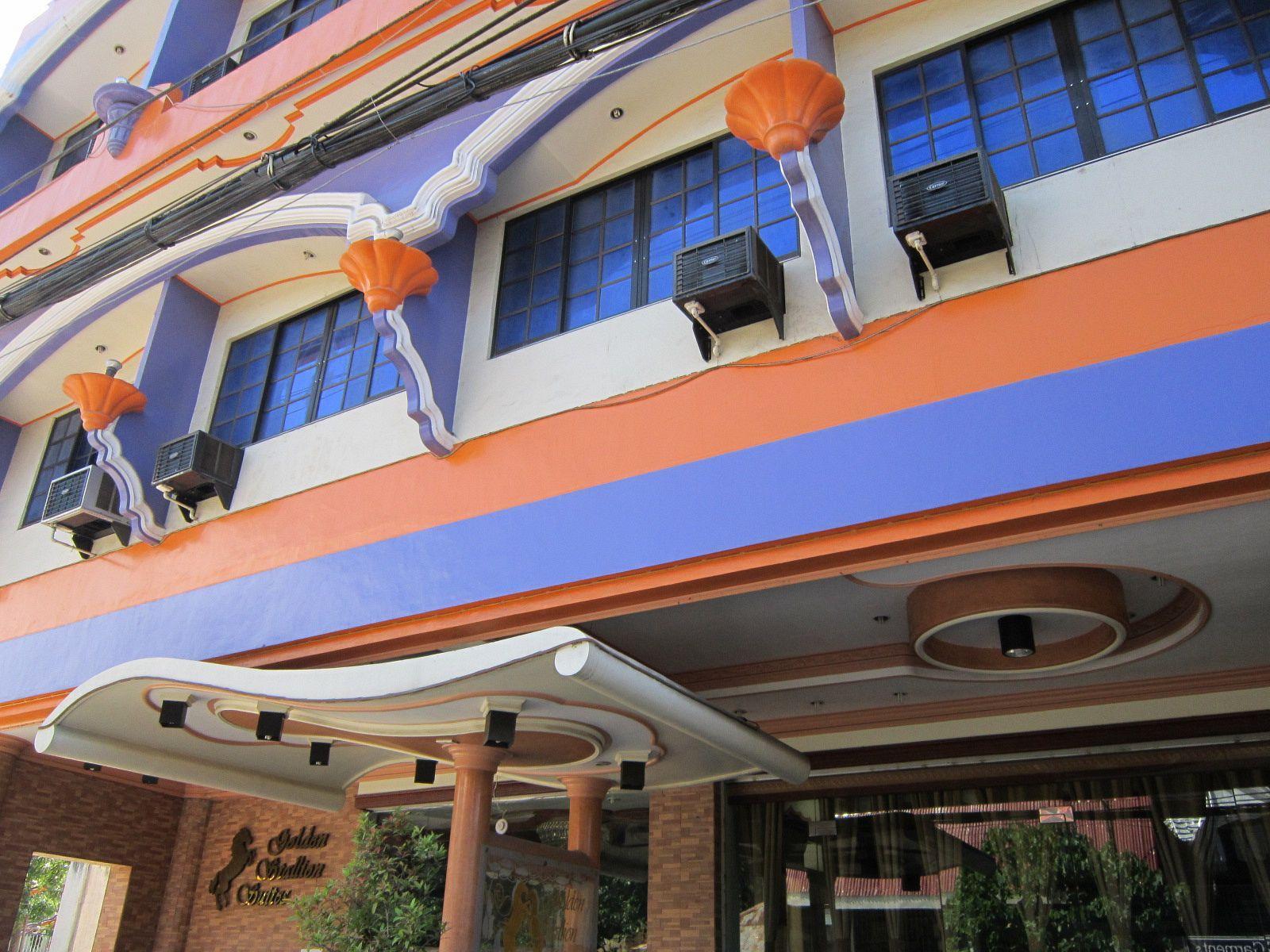 Golden Stallion Suites คากายันเดโอโร ภายนอก รูปภาพ