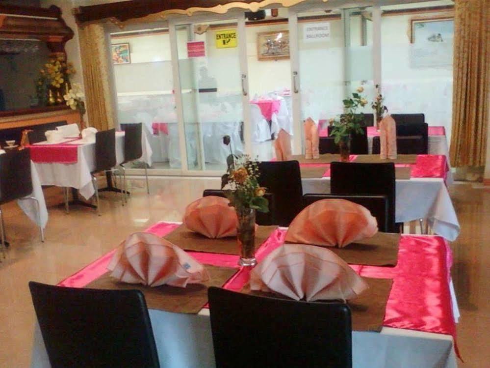 Golden Stallion Suites คากายันเดโอโร ภายนอก รูปภาพ